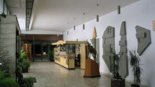 Múzeum TANAPu 3 Autor: Pavol Jackovič Zdroj: https://sk.wikipedia.org/wiki/M%C3%BAzeum_Tatransk%C3%A9ho_n%C3%A1rodn%C3%A9ho_parku