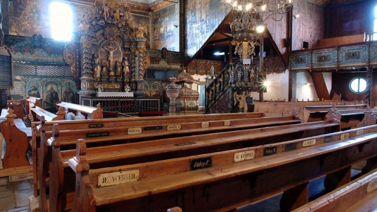 Drevený artikulárny kostol Kežmarok 1 Zdroj: https://sk.wikipedia.org/wiki/Kostol_Najsv%C3%A4tej%C5%A1ej_Trojice_(Ke%C5%BEmarok)