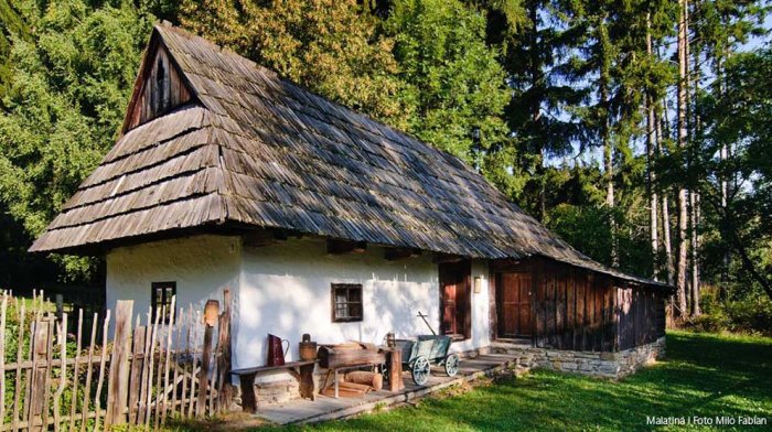 Skanzen Jahodnícke háje, Múzeum slovenskej dediny