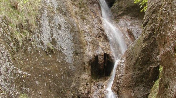 Túra na Hlbocký vodopád z Hlbokého nad Váhom
