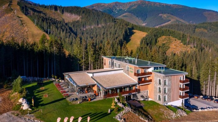 Relaxačný wellness pobyt v horskom stredisku Jasná Nízke Tatry - Hotel Strachan Family *** Jasná