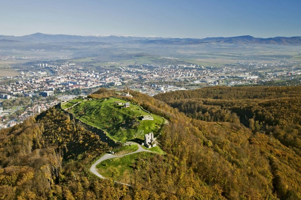 Pustý hrad, Zvolenský hrad či hrad Zvolen, hradný komplex v katastrálnom území mesta Zvolen